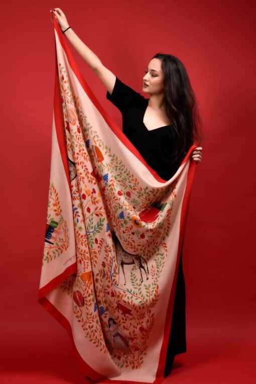 Pirosmani natural wool shawl - Image 5