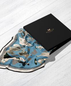 Alternative view of Balenciaga’s Muse